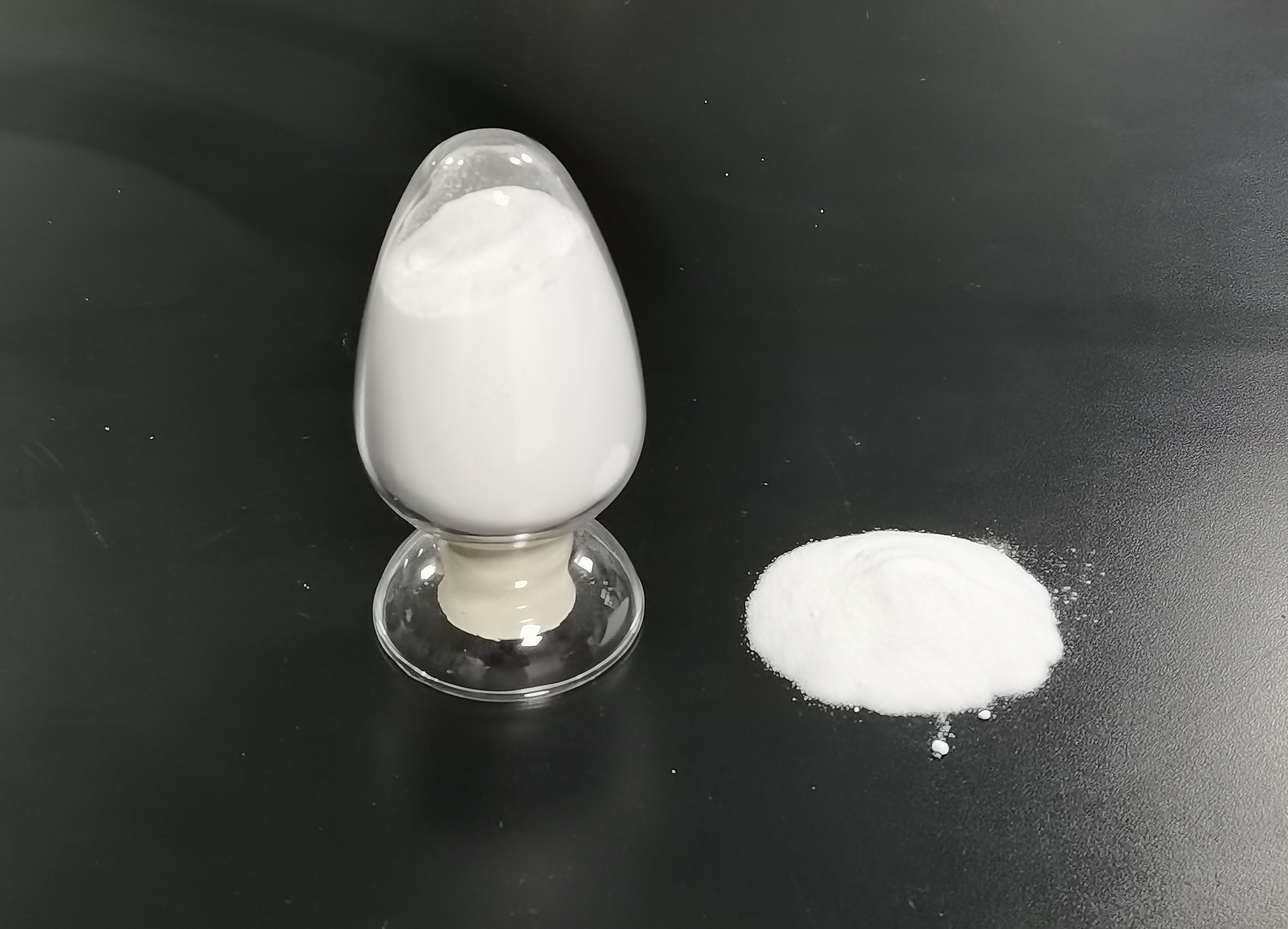 Polyethylene Glycol 4000 (PEG 4000)